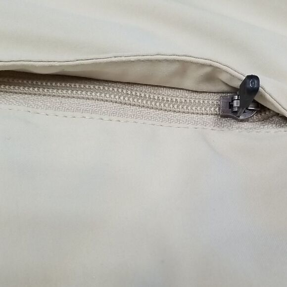 Patagonia Pants Capris Women's Size 8 Light Khaki Pockets Button Zipper Closure - Picture 3 of 7